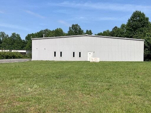 More Photos Of 1913 Alleghany St, High Point Warehouse For Lease