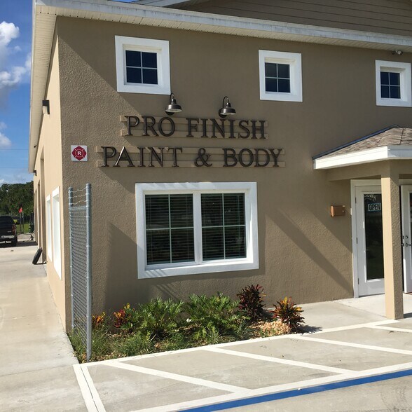 More Photos Of 1742 Canova St SE, Palm Bay Auto Repair For Sale