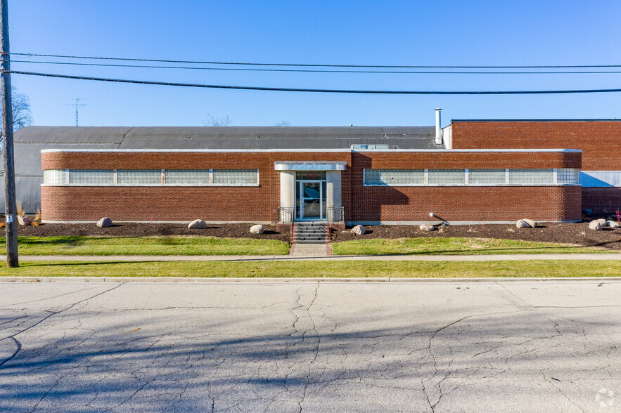 Primary Photo Of 3122 14th Ave, Kenosha Warehouse For Lease