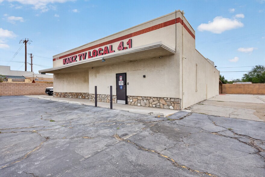 More Photos Of 17100 N Indian Canyon Rd, North Palm Springs Radio TVTransmission Facilities For Sale