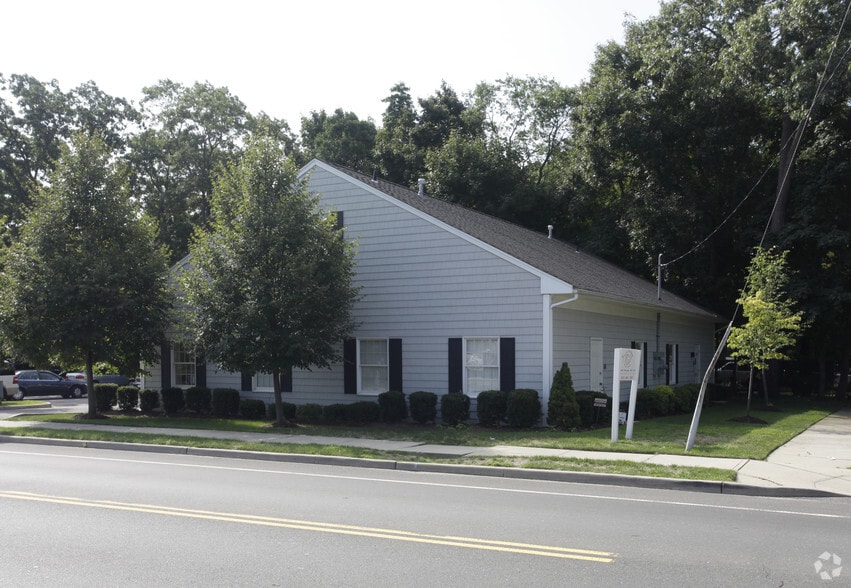 More Photos Of 410 Hallock Ave, Port Jefferson Station Medical For Lease