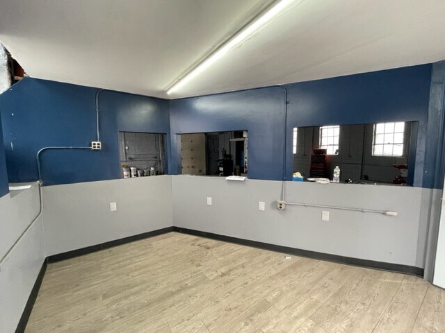 More Photos Of 271 Reservoir Ave, Providence Auto Repair For Sale
