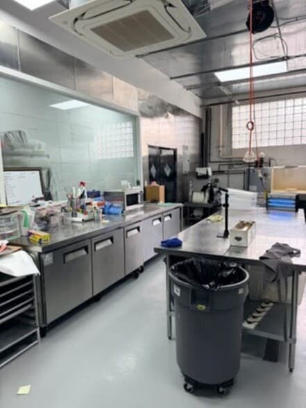 More Photos Of 48-01 38th St, Long Island City Warehouse For Lease