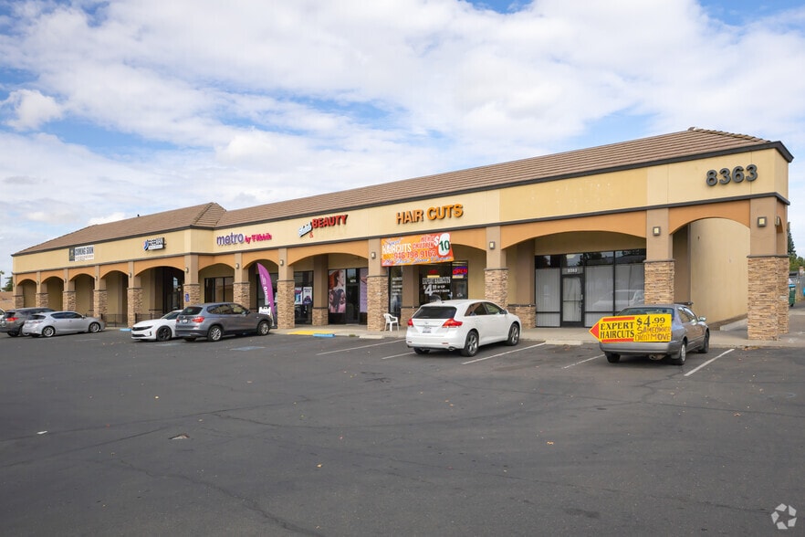 More Photos Of 8363-8383 Folsom Blvd, Sacramento Storefront For Sale