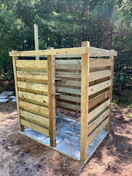 More Photos Of 9239 E 8 Mile Rd, Luther Hotel For Sale