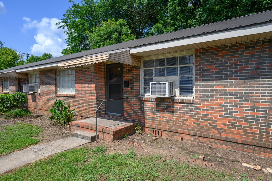 More Photos Of 2418 Eufaula Ct, Birmingham Apartments For Sale