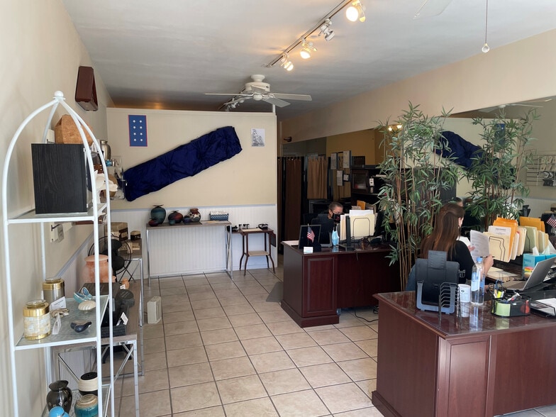 More Photos Of 3008-3012 De La Vina St, Santa Barbara General Retail For Lease