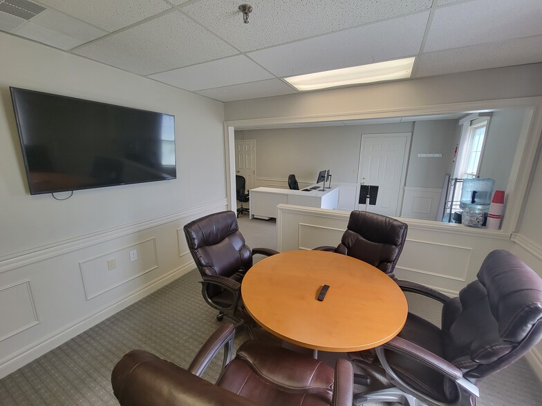 More Photos Of 285 Littleton Rd, Westford Office Residential For Sale