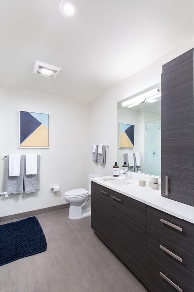 More Photos Of 1430 2nd Ave, Seattle Apartments For Lease