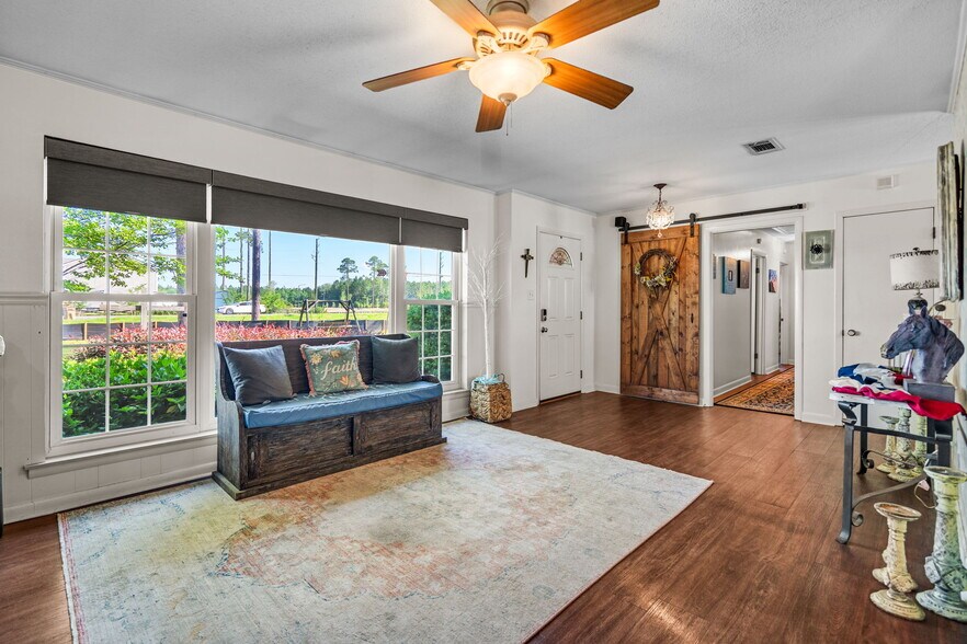 More Photos Of 695 Blue Jay Rd, Rincon General Retail For Sale