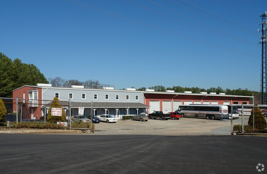 More Photos Of 705 Lively Ave, Norcross Distribution For Lease
