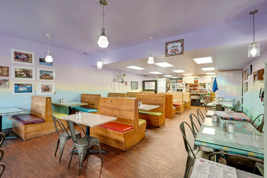 More Photos Of 2510-2512 Colby Ave, Everett Storefront Retail Office For Sale