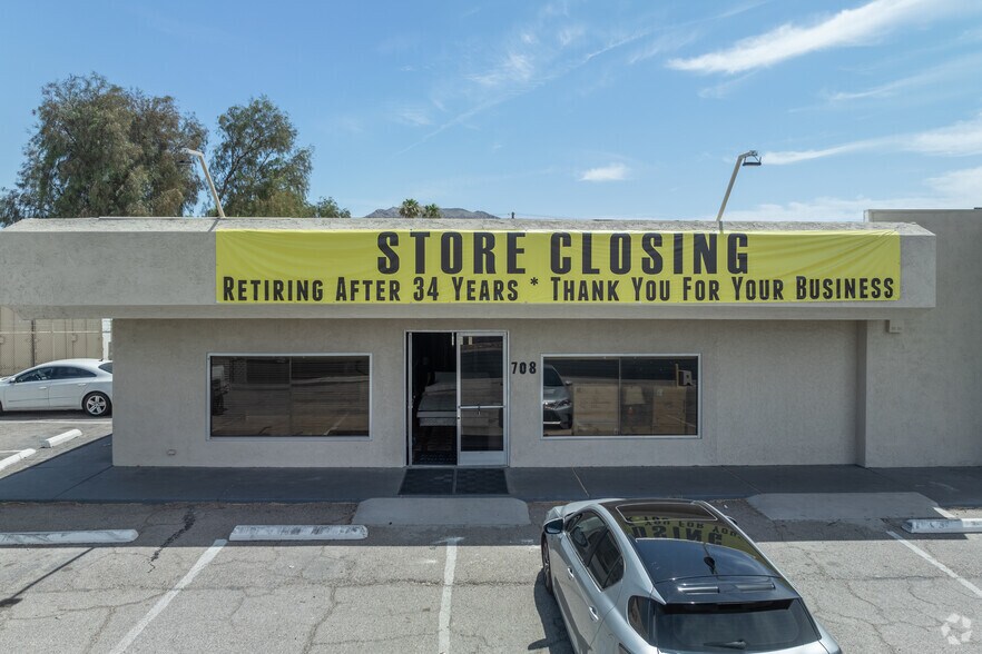 More Photos Of 708 N Nellis Blvd, Las Vegas Freestanding For Sale