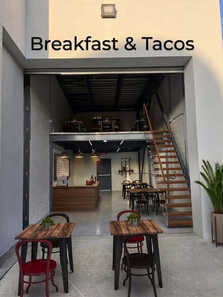 More Photos Of 19123 W Little York Rd, Katy Storefront For Sale