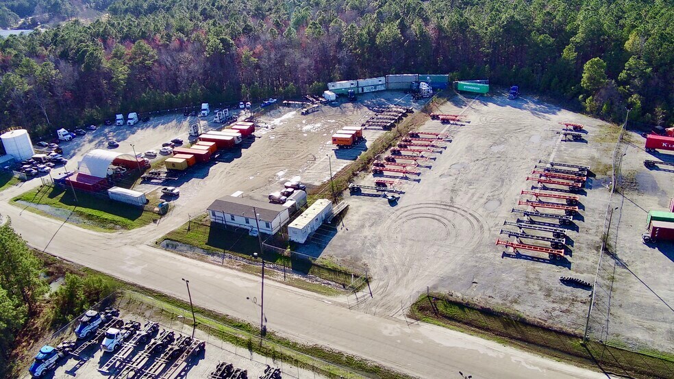 More Photos Of 270 DeMott Dr, Bloomingdale Land For Lease