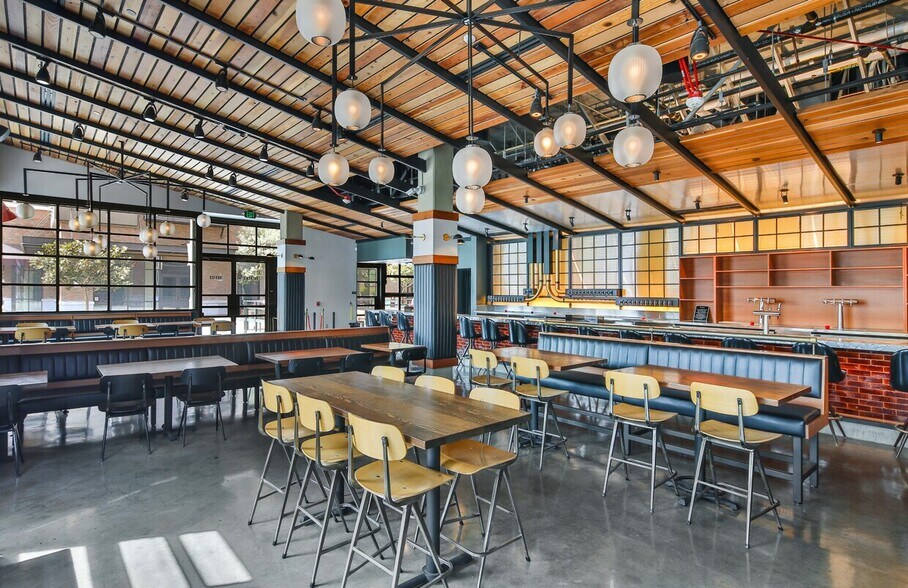 More Photos Of 905 E 2nd St, Los Angeles Apartments For Lease