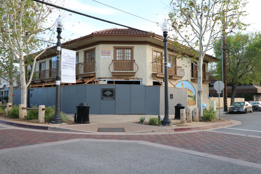 More Photos Of 24300 Main St, Newhall Restaurant For Sale