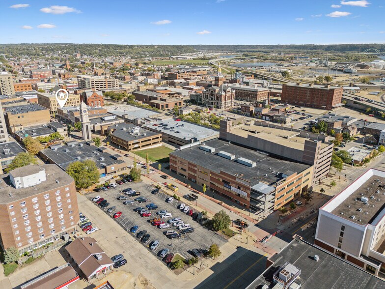 More Photos Of 799 Main St, Dubuque Apartments For Lease