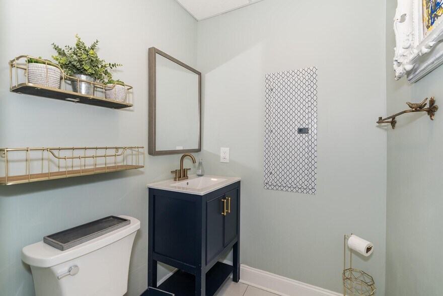 More Photos Of 10 W Hanover Ave, Randolph Office For Sale