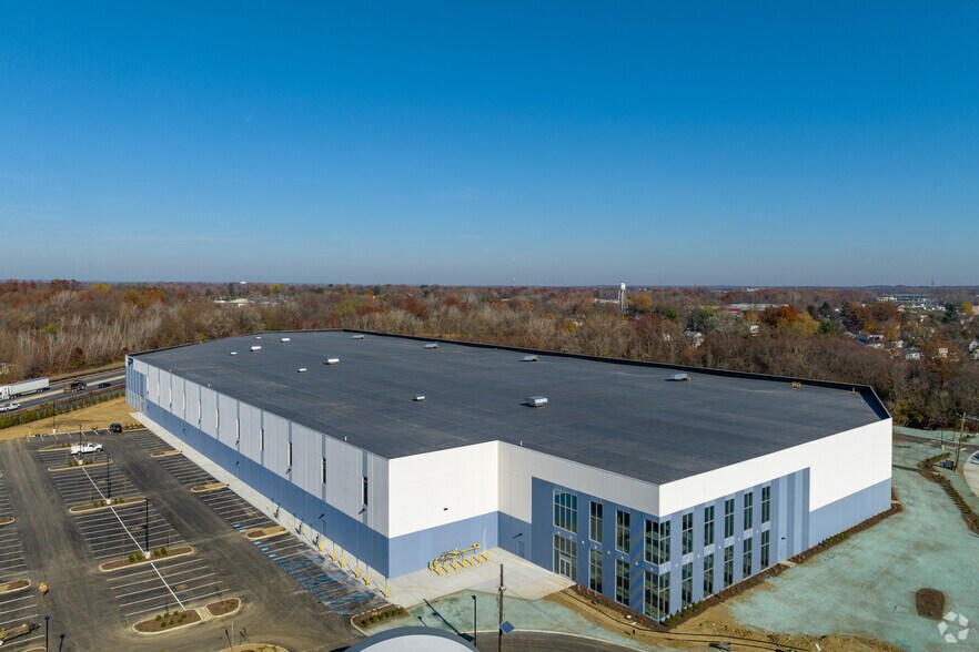 Primary Photo Of 40 Enterprise Ave, Lawrence Township Distribution For Lease