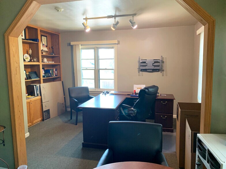 More Photos Of 901 N San Francisco St, Flagstaff Medical For Lease