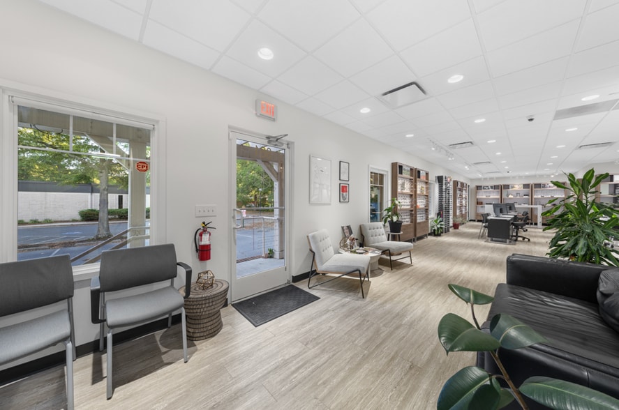 More Photos Of 861 Willow Dr, Chapel Hill Medical For Lease