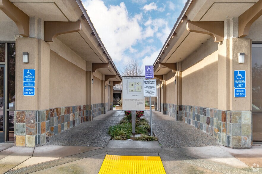 More Photos Of 39191-39217 Liberty St, Fremont Medical For Sale
