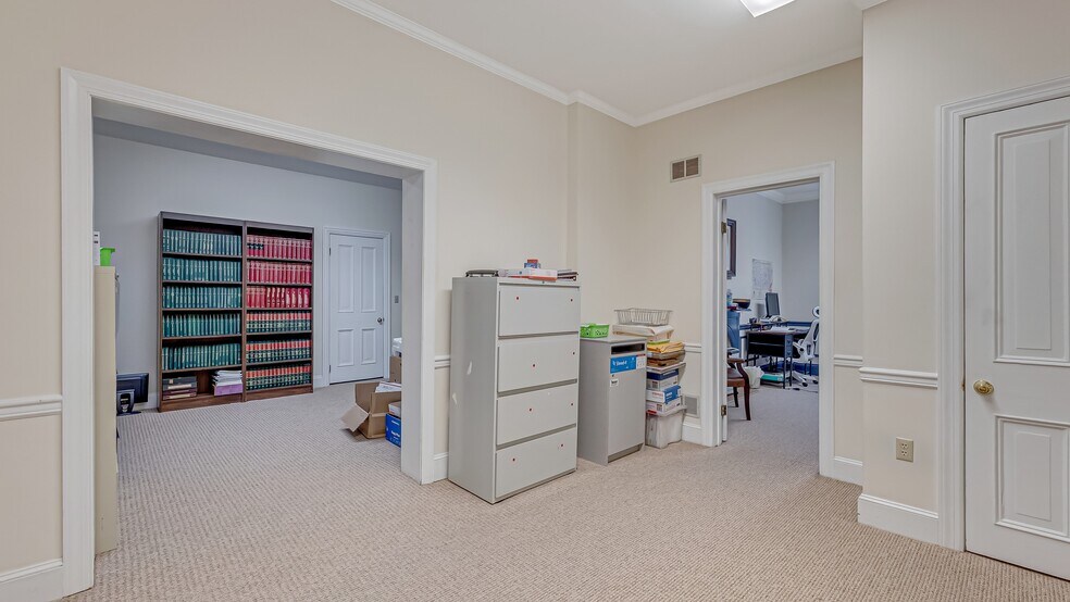 More Photos Of 207 W Broad St, Bethlehem Office For Sale