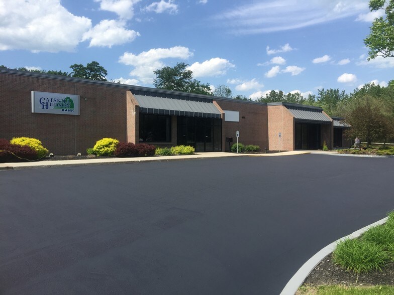 Primary Photo Of 643 Route 211E, Middletown Storefront Retail Office For Lease