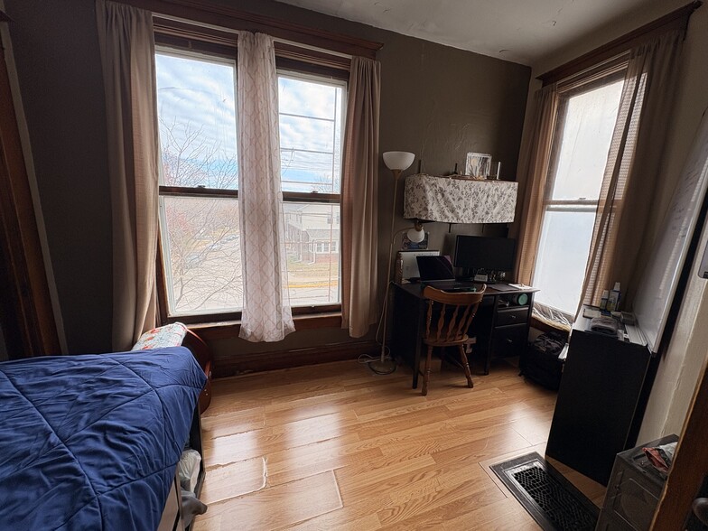 More Photos Of 401 N Salisbury St, West Lafayette Apartments For Sale