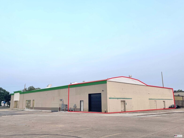 Primary Photo Of 1525 S Broadway St, Wichita Industrial For Sale