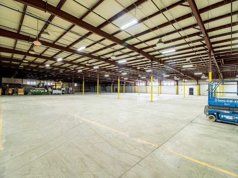 More Photos Of 99 S 3rd St, Hudson Warehouse For Lease