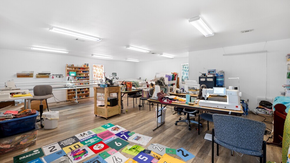 More Photos Of 4780 Live Oak Church Rd, Crestview Storefront Retail Office For Sale