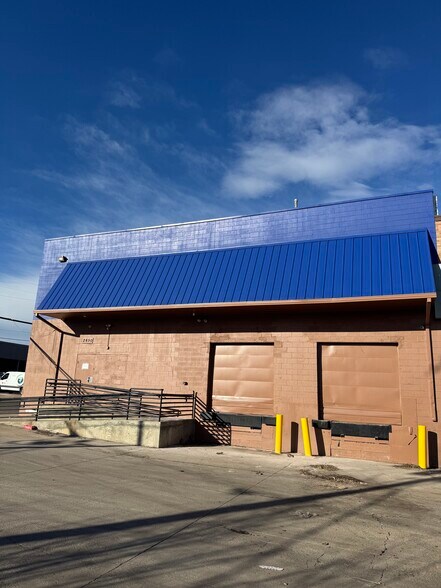 More Photos Of 2650-2680 W 6th Ave, Denver Warehouse For Lease