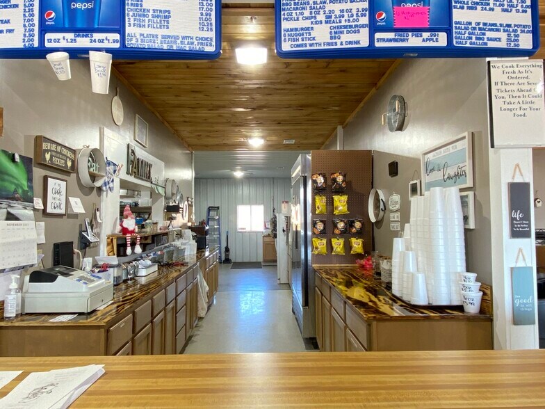 More Photos Of 5 Jo Jo St, Hardy Restaurant For Sale