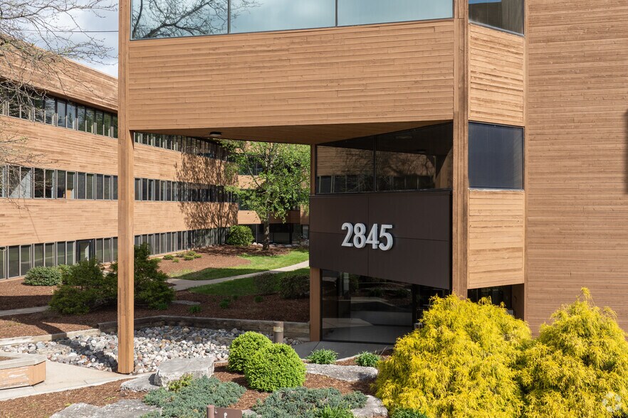 More Photos Of 2855 44th St SW, Grandville Medical For Lease