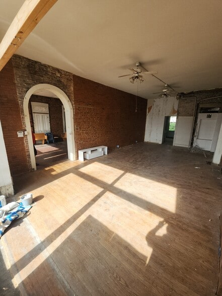 More Photos Of 3822 S Broadway, Saint Louis Storefront Retail Residential For Sale