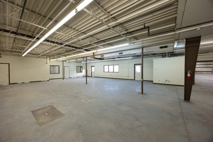 More Photos Of 901 SW 4th Ave, Amarillo Warehouse For Lease