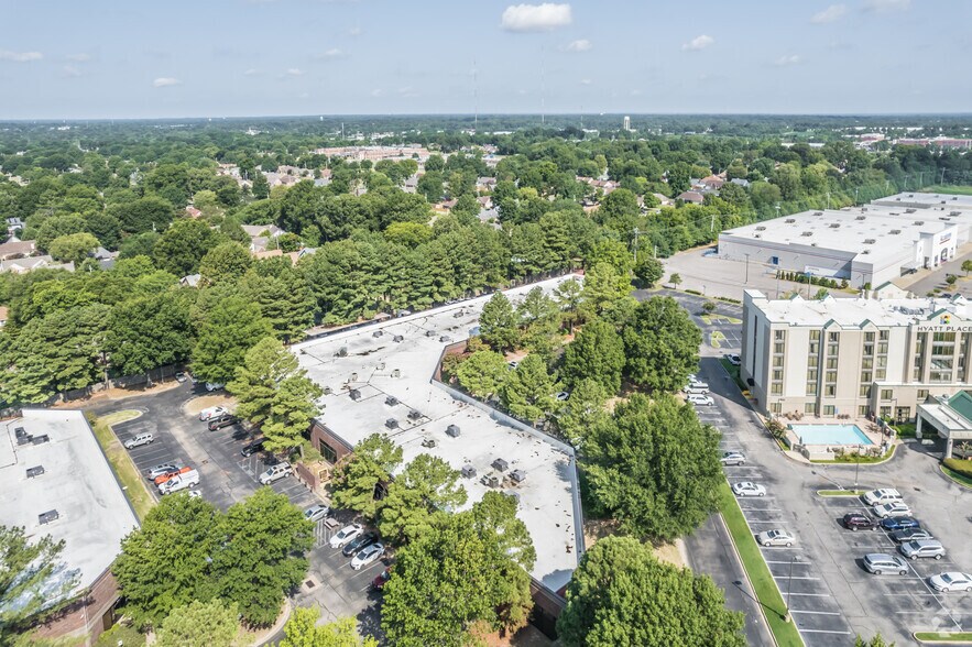 More Photos Of 2565 Horizon Lake Dr, Memphis Office For Lease