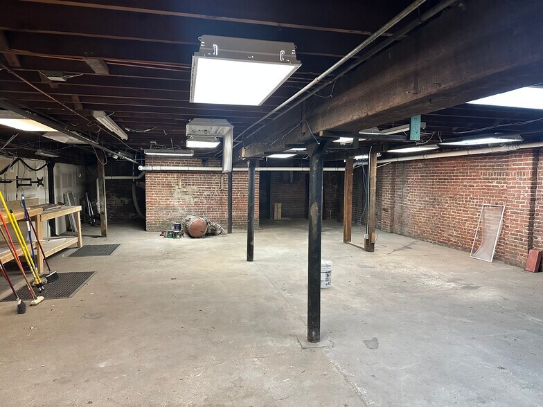 More Photos Of 238 N Broadway, Denver Storefront Retail Office For Lease