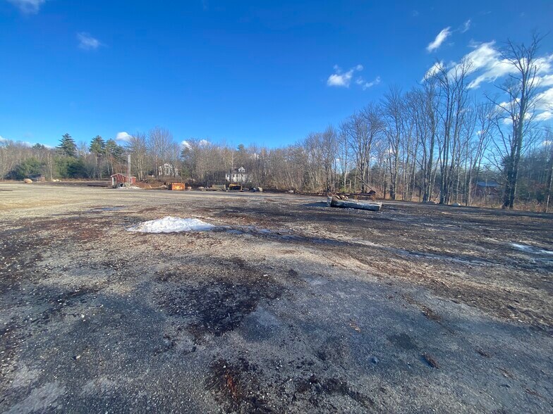 More Photos Of 668 Hollis Rd, Hollis Center Warehouse For Sale