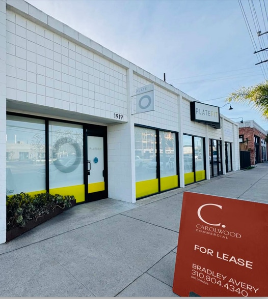 More Photos Of 1915-1919 Lincoln Blvd, Venice Storefront For Lease