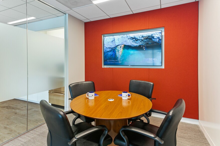 More Photos Of 1025 Connecticut Ave NW, Washington Coworking Space