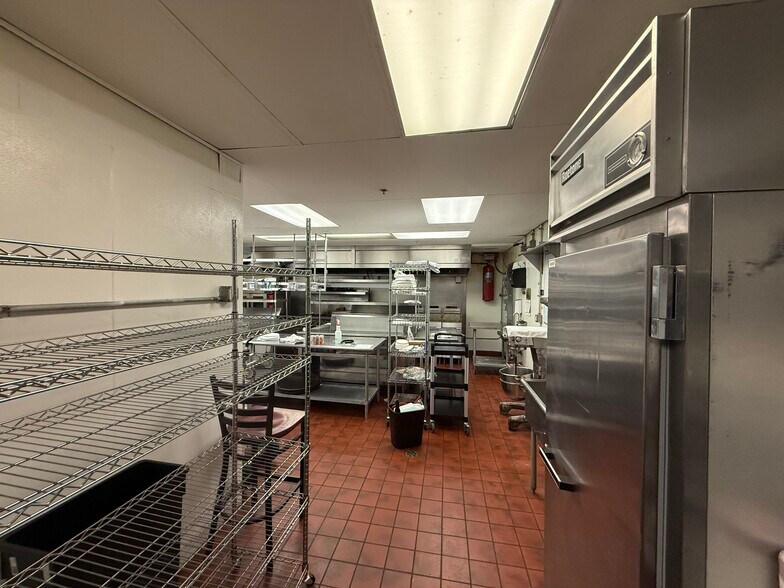 More Photos Of 249 Main St, Rutland Apartments For Lease