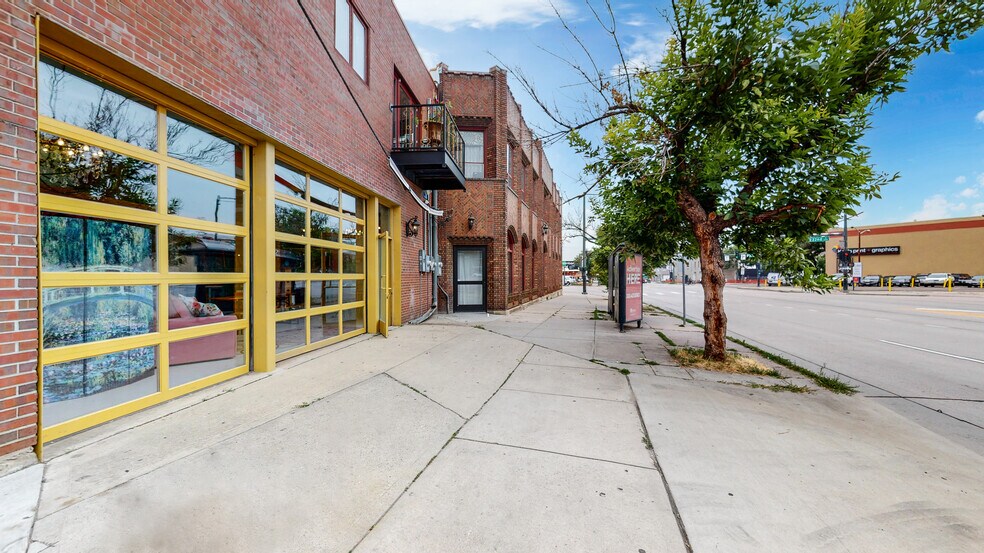 More Photos Of 2150 Curtis St, Denver Storefront Retail Office For Sale