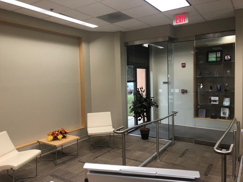 More Photos Of 6855 Deerpath Rd, Elkridge Office For Lease