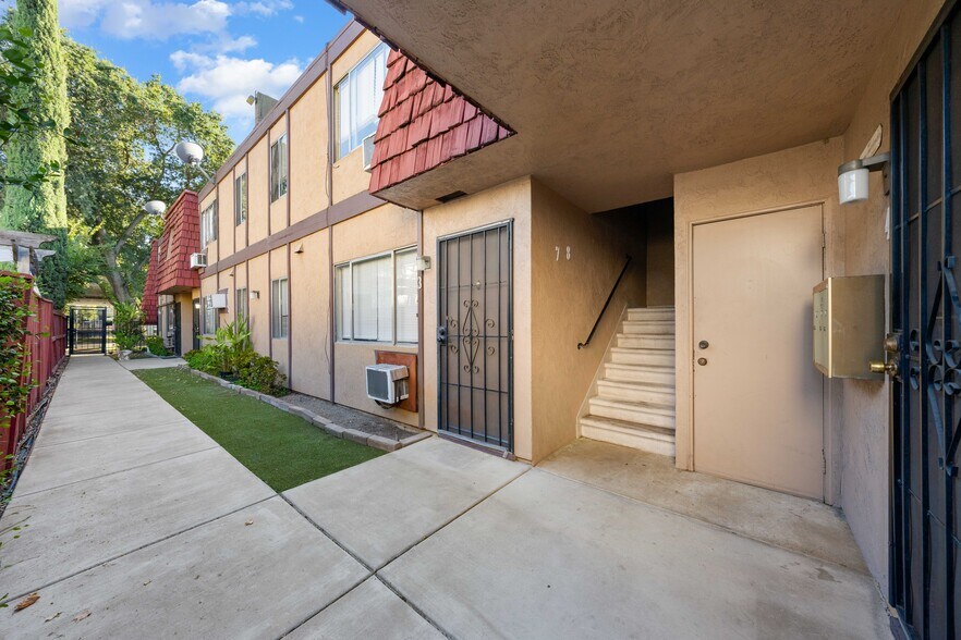 More Photos Of 2323 W St, Sacramento Apartments For Sale
