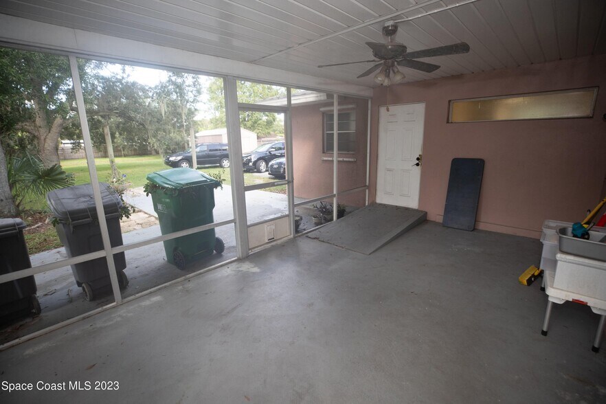 More Photos Of 4030 Minton Rd, Melbourne Office For Sale