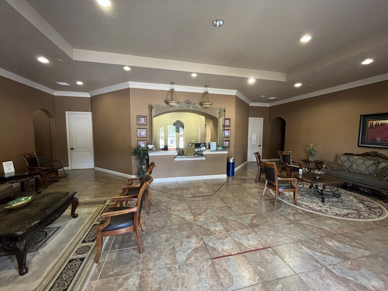 More Photos Of 1314 E Sonterra Blvd, San Antonio Office For Sale