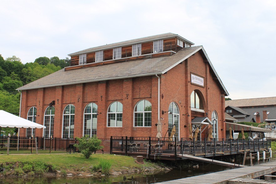 More Photos Of 88-110 Rondout Landing, Kingston Restaurant For Sale